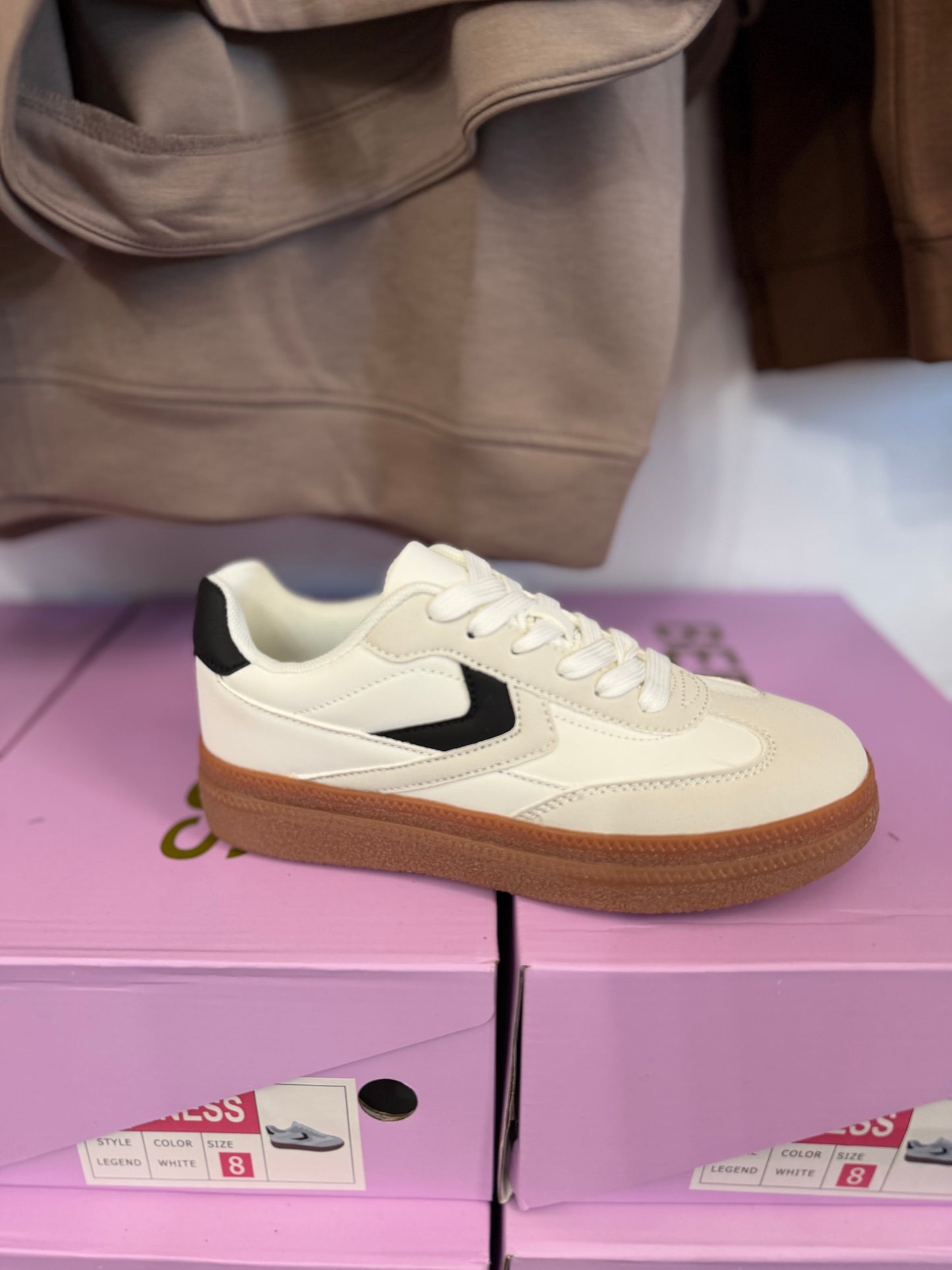 The Legend Sneaker