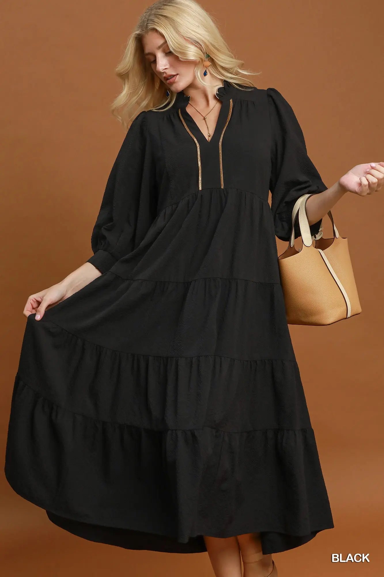 Seersucker Tiered maxi Dress With Ruffle collar-Black