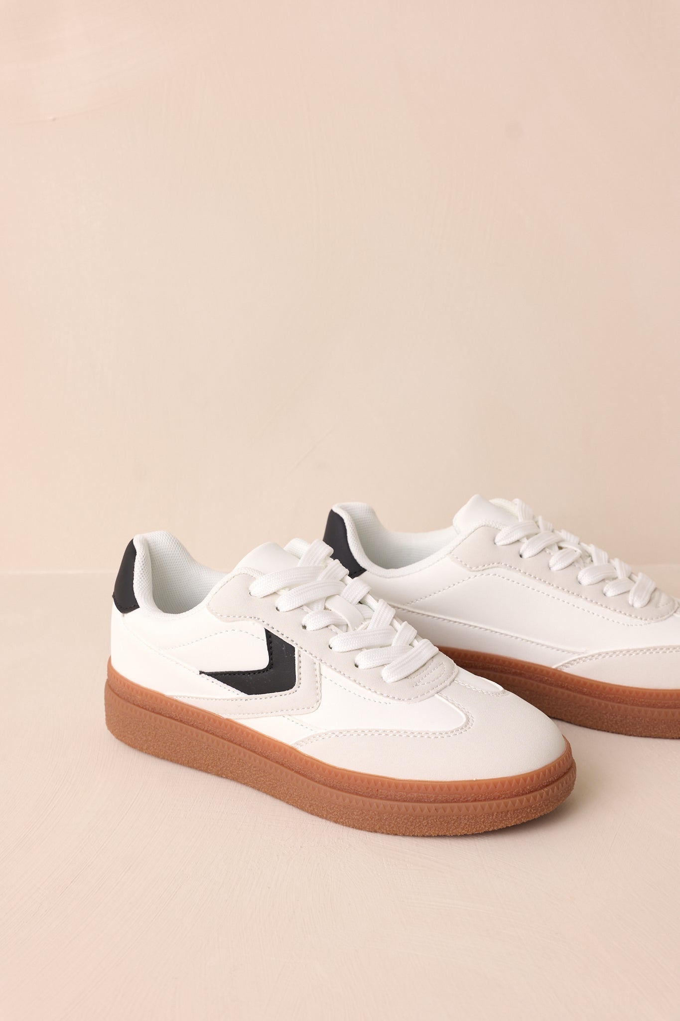 The Legend Sneaker